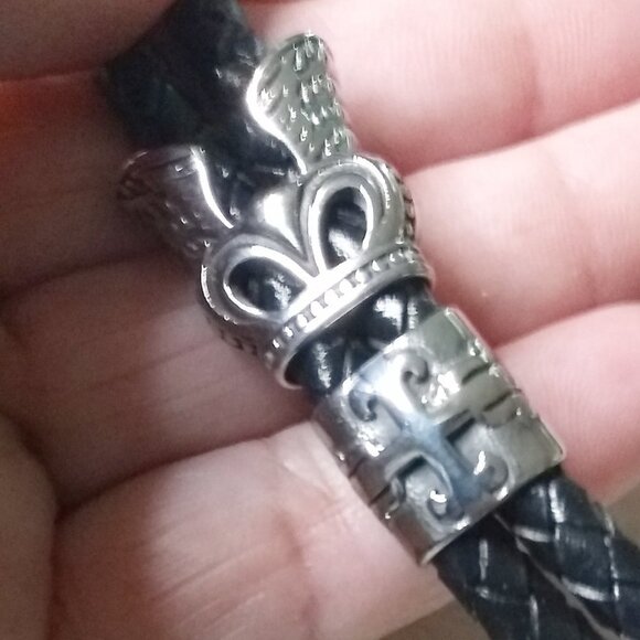 Upscale! Stainless Steel Cow Skull Leather Slider Bracelet! Calling all Cowgirls - Picture 10 of 12